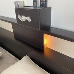 【クイーン】引出し、コンセント、照明付きベッドフレーム