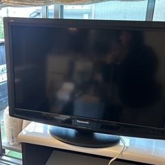 テレビ　32型