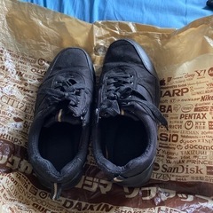 黒靴