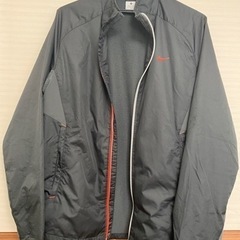 ★NIKE ウインドブレーカー　Mサイズ★