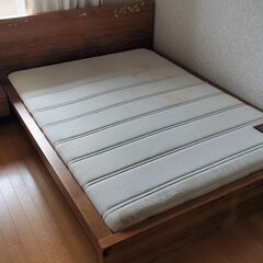 【受付3月14日まで】値下げ！IKEA製　ダブルベッド　マットレ...