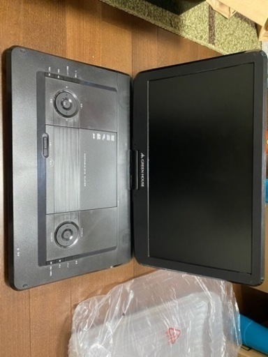 中古 15.6インチ　ポータブルdvd フルセグTV