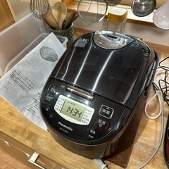 炊飯器 2021年製