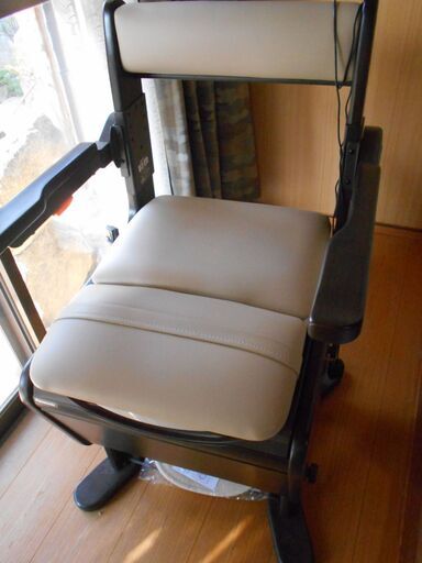 介護用【未使用】家具調トイレ「座楽」