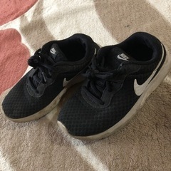 子ども用NIKEシューズ黒 18cm