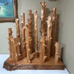 手作りの木製オブジェ