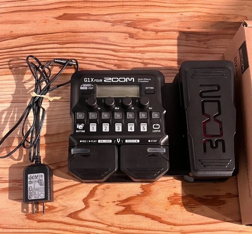 G1XFOUR ZOOM 新品買って、すぐ出品