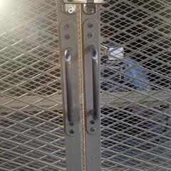 スクラップ単価、後2時間。受け付ゴミ箱、８軒分のごみ入ります スクラップ単価、後2時間。受け付ゴミ箱、8軒分のごみ入ります