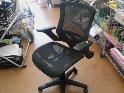 Bayside Furnishings メッシュオフィスチェアー　A1010