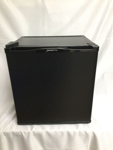 【北見市発】デバイスタイル deviceSTYLE 1ドア冷蔵庫 ペルチェ式 RA-P20FL-K 2018年製 20L 黒 ① (E2522wY)