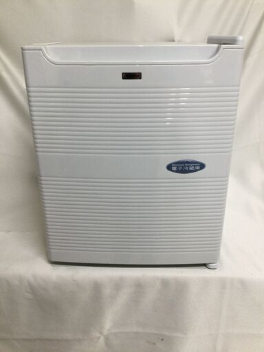【北見市発】アルメックス ALMEX 1ドア電子冷蔵庫 ADC-253N(C) 22L 2018年製 ① (E2526wY)
