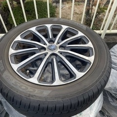 タイヤ付きホイール山あり