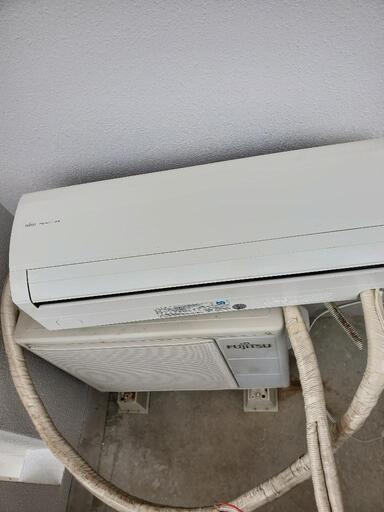 冷暖エアコン問題なく動きます