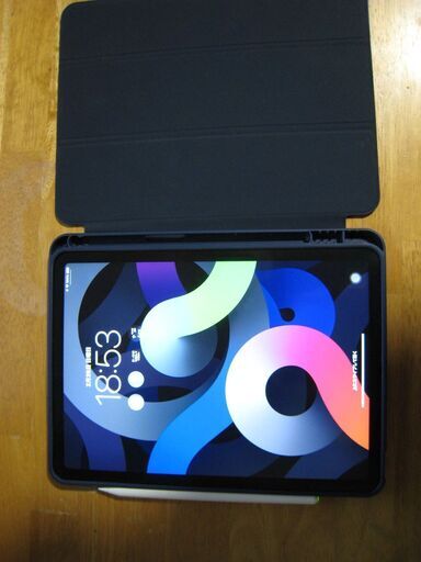 i pad air4（64GB）シルバー ケース・ペンシル付（価格変更） iPad