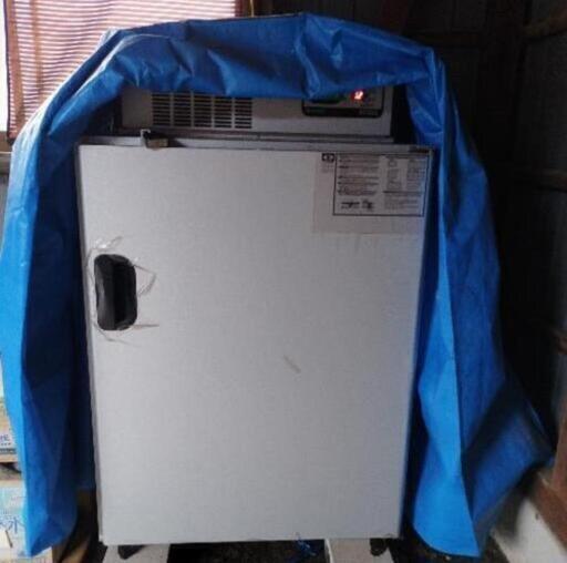 米っとさん　玄米専用保冷庫 LHR-10L