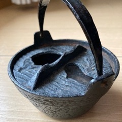 鉄でできた昭和の灰皿①❗️