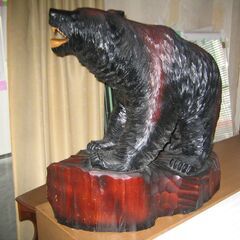 木彫り　かなり大きな熊の置物　木製　オブジェ