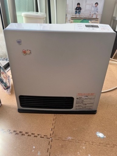 ガスファンヒーター　RC-U4001E ②