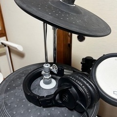 YAMAHA DYX drums 700