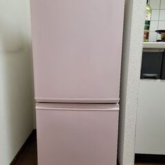 【引き取り限定】ピンクカラー　SHARP　2011年製　冷蔵庫
