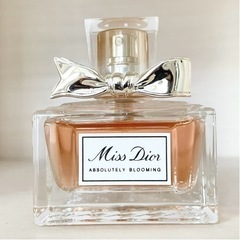 Dior  ミス ディオール アブソリュートリー ブルーミング ...