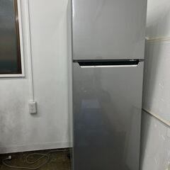 2018年製　冷蔵庫　227L