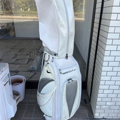 【最終値下げ】NIKE golf キャディバッグ　お譲りします。