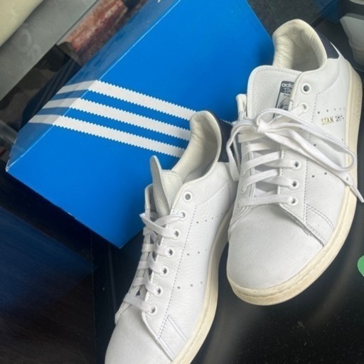 adidas スニーカー　スタンスミス