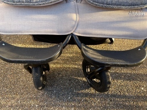 アースサンド エアバギー ベビーカー 2022年製 エアバギー AirBuggy