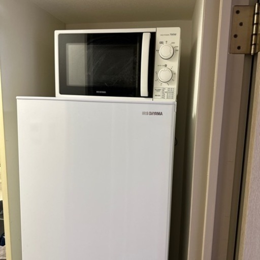 冷蔵庫(5万円)と電子レンジ(8800円)