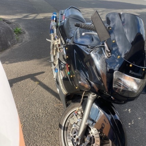 ✳️カワサキZZR400カスタム‼️パーツ類は他の車両にも使えますよ ✳️カワサキZZR400カスタム‼️パーツ類は他の車両にも使えますよ