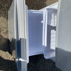 ♦️SHARPノンフロン冷凍冷蔵庫 【2015年製】SJ-D14A-S