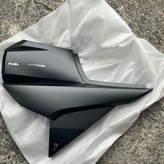 gsx1400サイドカバー