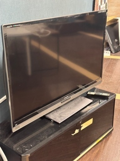 家電 テレビ 液晶テレビ52V型2011年式