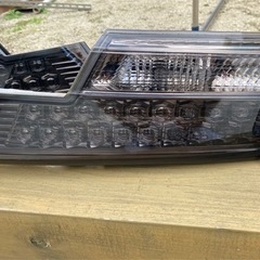 RB3.RB4オデッセイ純正後期テールライト