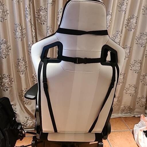 noblechairs ゲーミングチェア｜EPIC - WHITE EDITION｜NBL-EPC-PU-WED