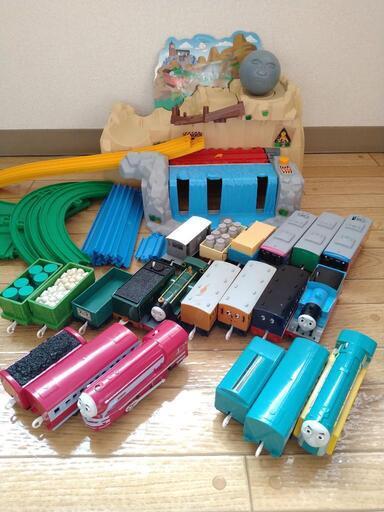 決まりました。にげろ　トースト　ボルダーのゴロゴロ山セット