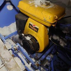 除雪機  最終処分 本日～月曜日までに対応可能でしたらお値段交渉受け付けます！ エンジン除雪機 wk035