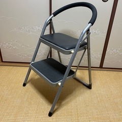 2段　椅子　イス　踏み台　黒　大きめ　売ります　大阪