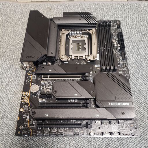 MSI MAG Z690 TOMAHAWK WIFI ゲーミングマザーボード