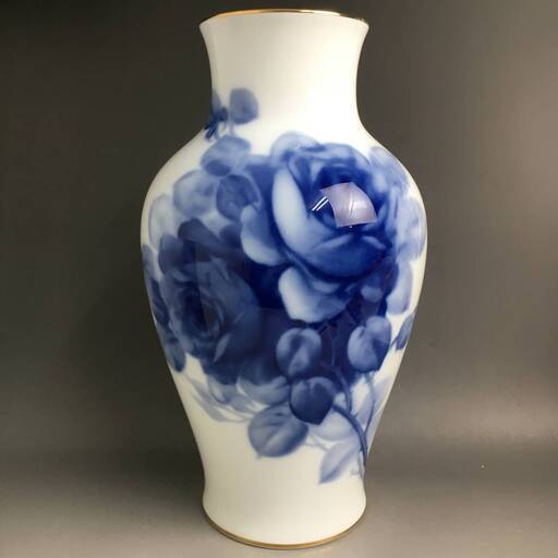 ut23/27 【未使用】OKURA 大倉陶園 花瓶 ブルーローズ 箱付き 全高約35cm フラワーベース・花器・花入 華道