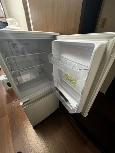 シャープ 冷蔵庫 一人暮らし 小型 つけかえ対応ドア 設置無料 綺麗