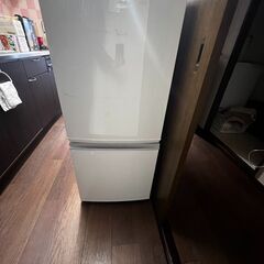 【冷蔵庫】SHARP 137L 2ドア SJ-14E7-KW 2...