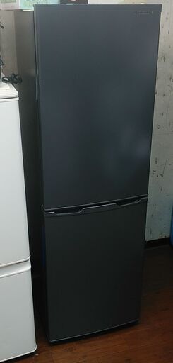 3か月間保証☆配達有り！26000円(税抜き）アイリスオーヤマ 2ドア冷蔵庫 162L 2023年製 グレー