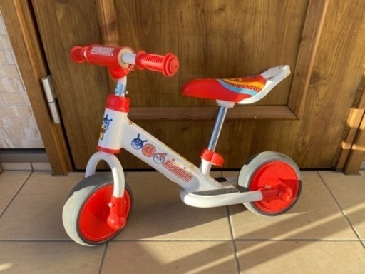 BTM　三輪車　押し棒付き 乗用玩具　幼児用　キッズバイク　2台セット　双子 BTM 三輪車 押し棒付き 乗用玩具 幼児用 キッズバイク 2台セット 双子に