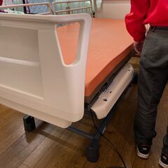 パラマウントベッド　楽匠Sシリーズ　3モーター　介護用ベッド　運搬設置も。電動ベッド