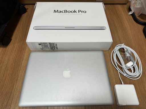 新品同様 希少CD/DVDスロット付き Mac Book Pro 15インチ Late2011/2.5GHz Intel Corei7/メモリ8GB/HDD500GB