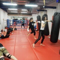 キックボクシング＆ファンクショナルトレーニング　ダイエット - 教室・スクール