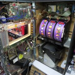 パチスロ実機 初代 北斗の拳 ユリアパネル コイン不要機付き スロット