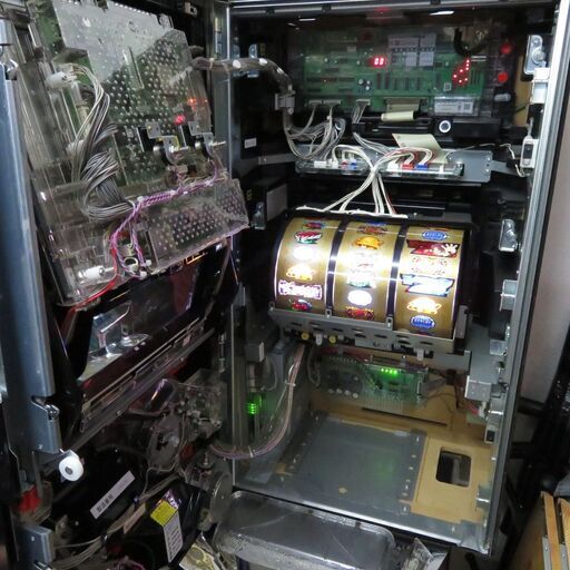 パチスロ実機 フェアリーテイル コイン不要機付き スロット機|江別市の